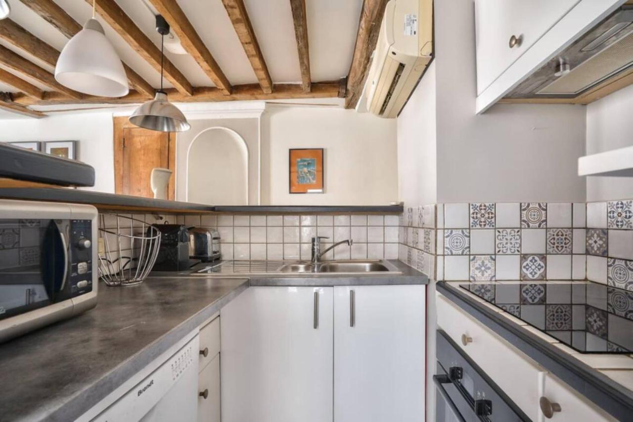 Exquisite And Spacious Apartment